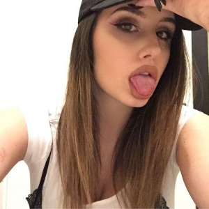 Krisztina, 28 (BE)