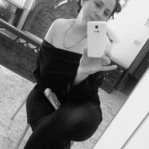 Laura74, 40 (BE)