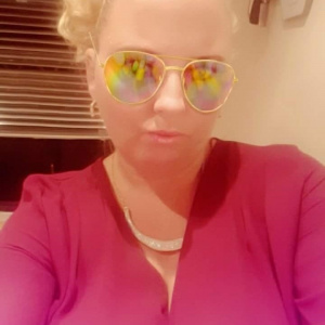 Julia70, 44 (BE)