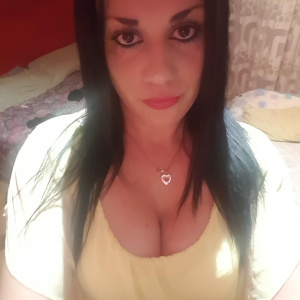 Manuela331, 32 (BL)
