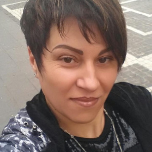 Katalyn, 46 (BE)