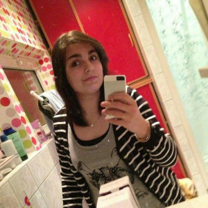Maleonna, 30 (AG)