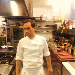 Sirtom, 51 (ZH)