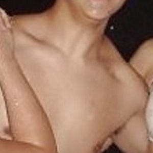 Virginz, 33 (AG)
