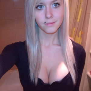 Vanessa7, 32 (SG)